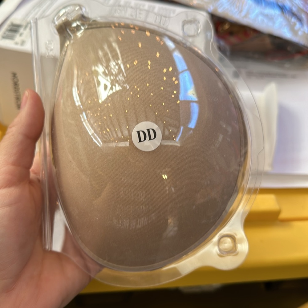❤️ Nordstrom Ultra Light Nu Bra, Size DD in Beige ❤️🤩 F1 - Picture 2 of 15